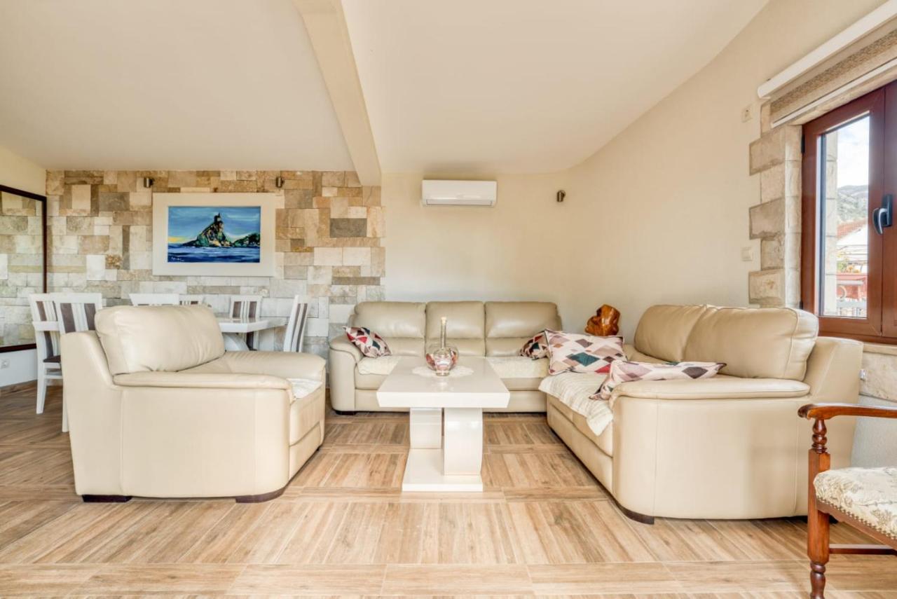 Savovic_Lux Apartman Petrovac Kültér fotó