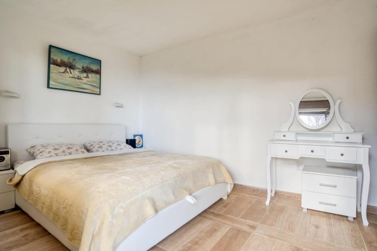 Savovic_Lux Apartman Petrovac Kültér fotó