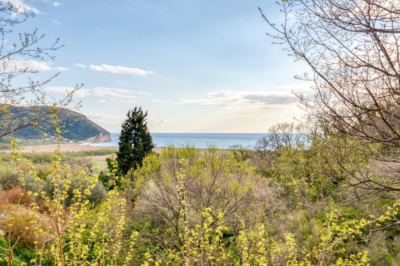 Savovic_Lux Apartman Petrovac Kültér fotó