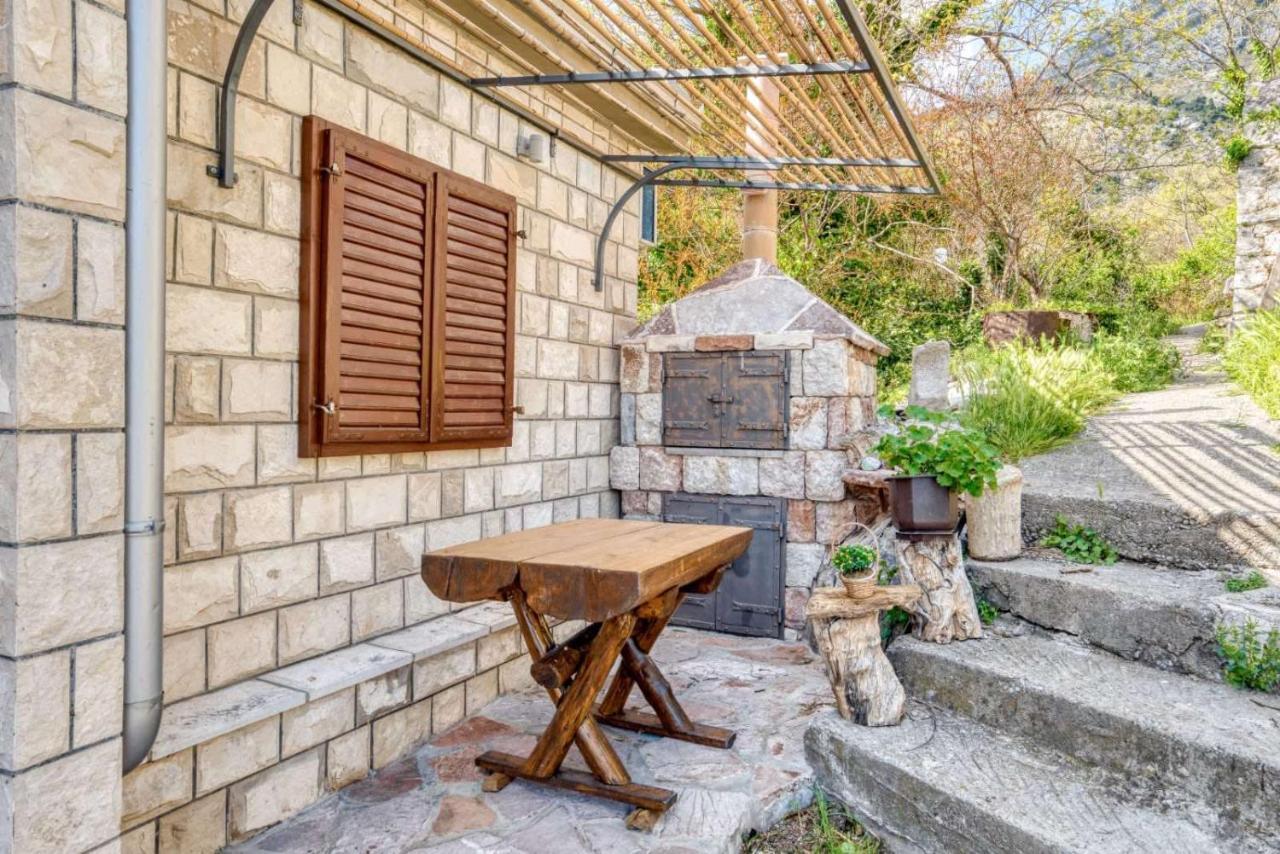 Savovic_Lux Apartman Petrovac Kültér fotó