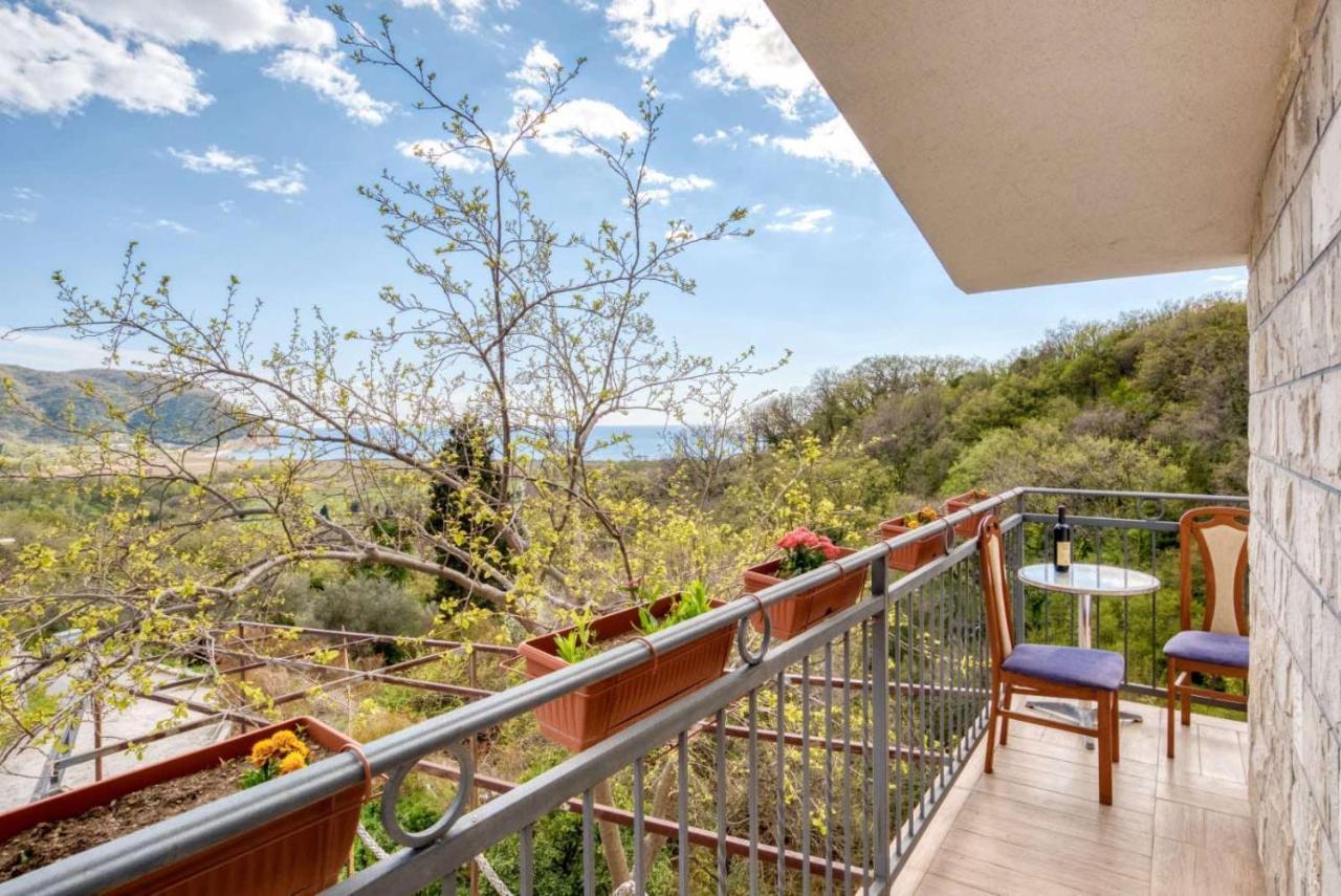Savovic_Lux Apartman Petrovac Kültér fotó