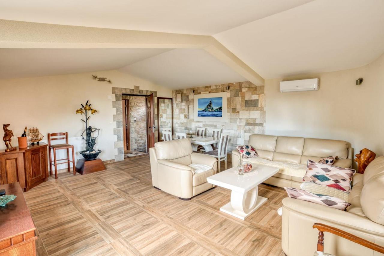 Savovic_Lux Apartman Petrovac Kültér fotó