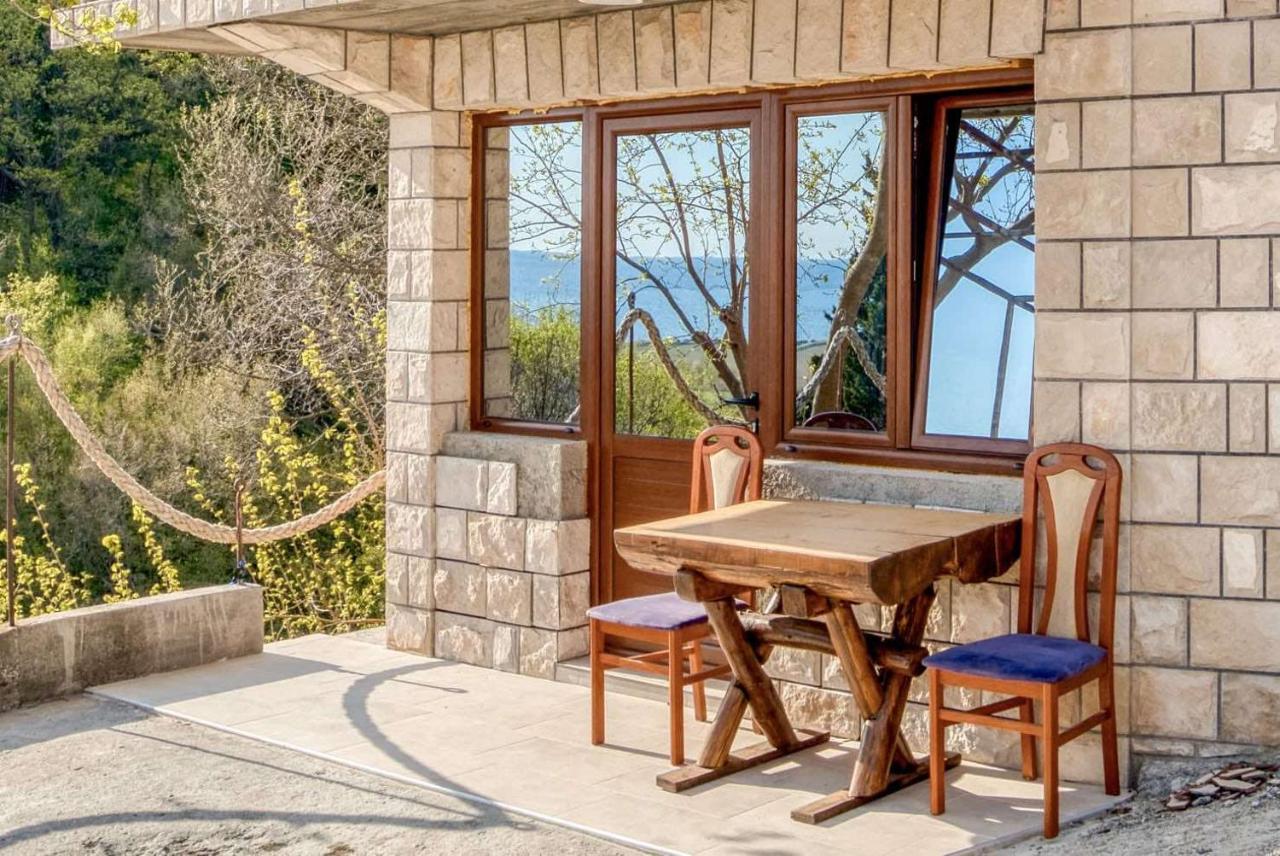 Savovic_Lux Apartman Petrovac Kültér fotó
